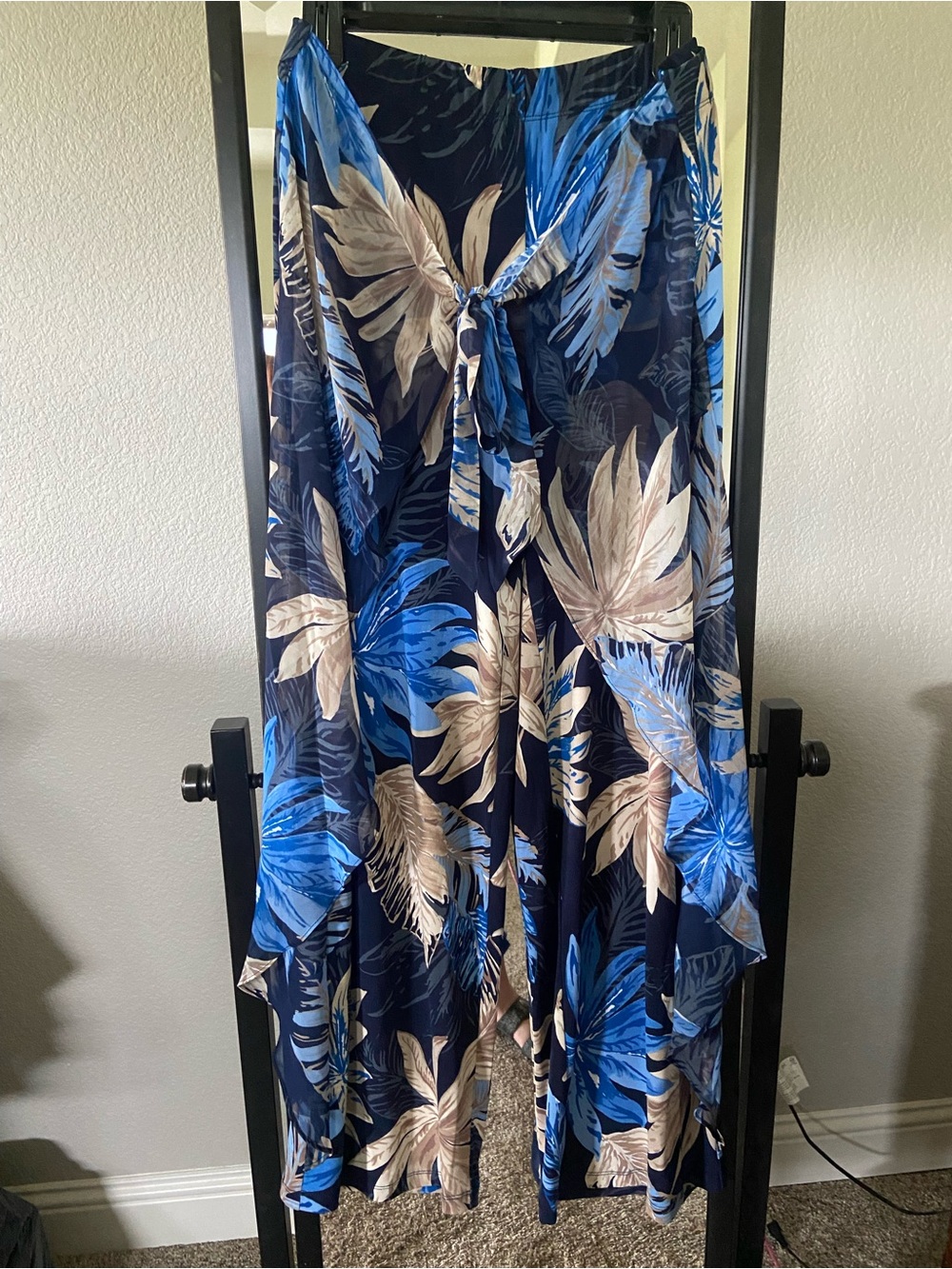 Susan Graver Navy and Blue Floral Print Pants